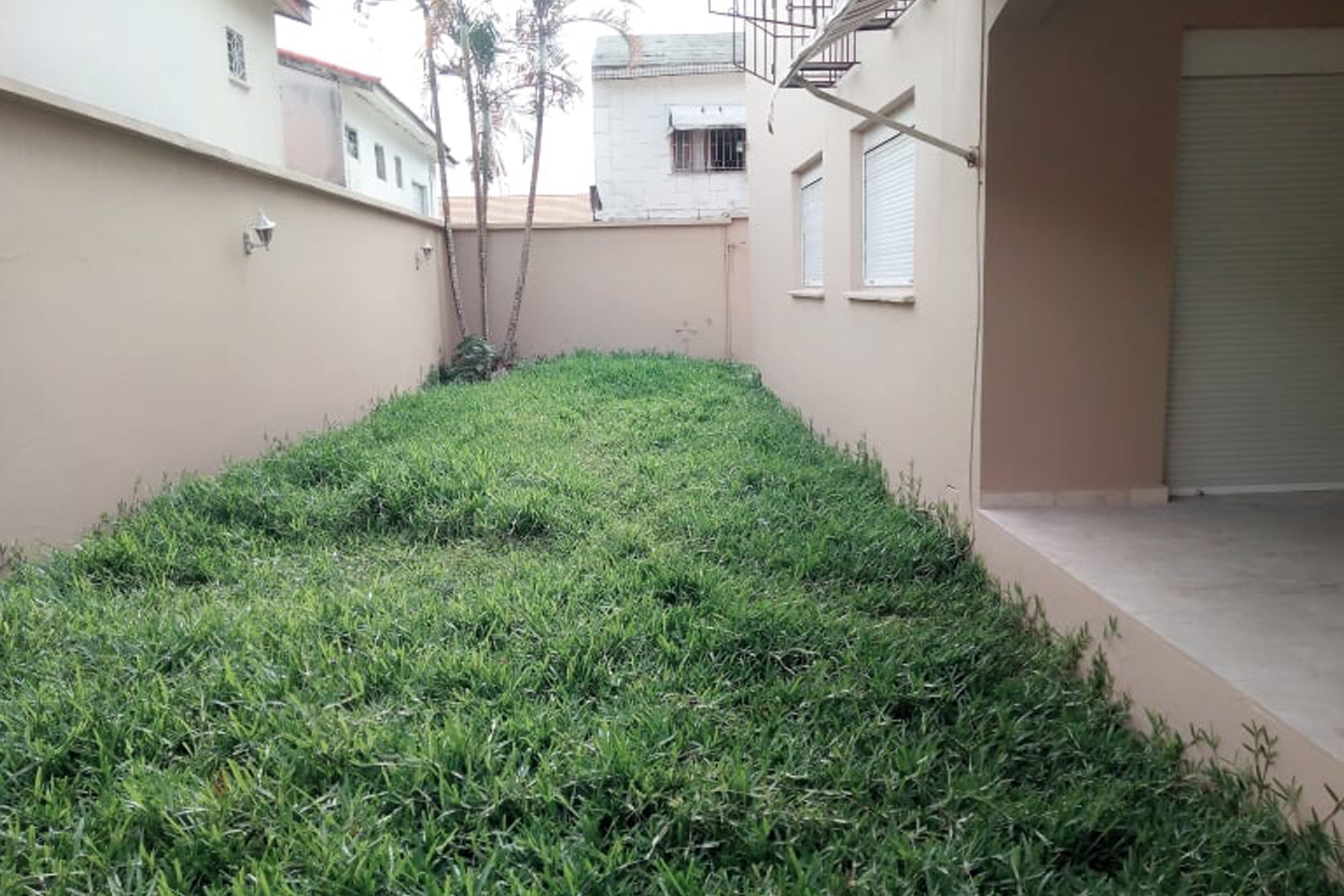 location villa duplex 8eme tranche angré